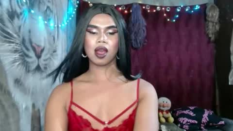 queenpinayebony_xx online show from 04-23-26, 03:47