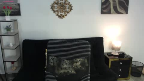Snapshot of queenpink777 chatting on 01-06-25, 12:46 Rose online show from 01-06-25, 12:46