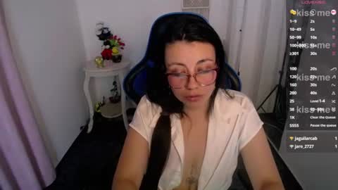 queenrose94 online show from 06-11-26, 12:32