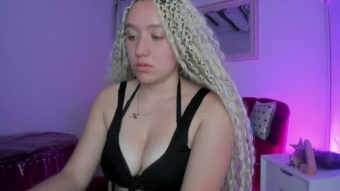 Queen Rose  online show from 01-21-25, 07:17