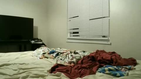 Snapshot of queenskull870 chatting on 09-30-25, 01:10 queenskull870 online show from 09-30-25, 01:10