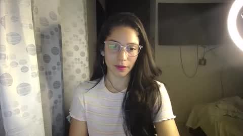 Snapshot of queenvictoria2023 chatting on 01-14-25, 04:36 Paola online show from 01-14-25, 04:36