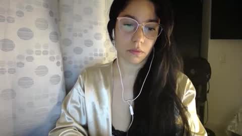 Paola online show from 05-07-26, 03:23