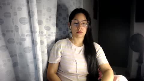 Paola online show from 06-12-26, 02:43