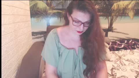 Snapshot of queenxnatasha chatting on 11-19-25, 09:59 queenxnatasha online show from 11-19-25, 09:59