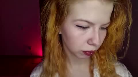Snapshot of quennabrucker chatting on 07-22-26, 06:27 Tate online show from 07-22-26, 06:27