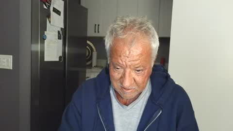 Snapshot of quest_one chatting on 06-19-26, 06:40 Jim online show from 06-19-26, 06:40