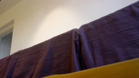 quetequeres online show from 04-03-26, 08:01