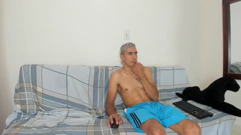 QuinnAndPuma online show from 03-08-25, 03:50