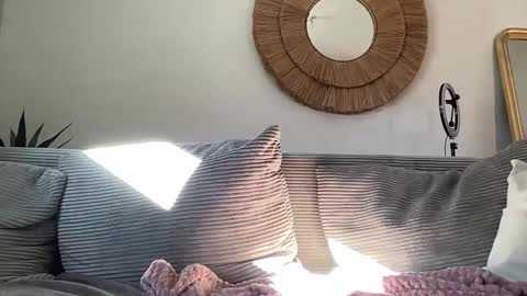 Snapshot of quinnyelena chatting on 11-22-25, 11:09 Quinnyelena online show from 11-22-25, 11:09