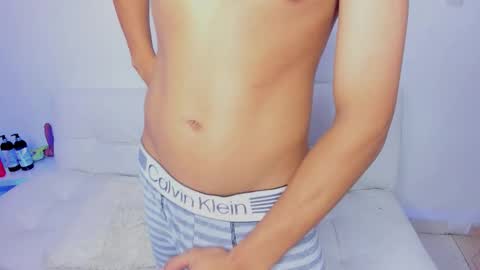 quintana_444 online show from 11-18-25, 02:54