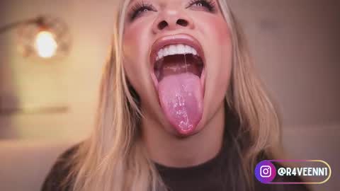 RACHEL BLAKE online show from 10-26-25, 10:36