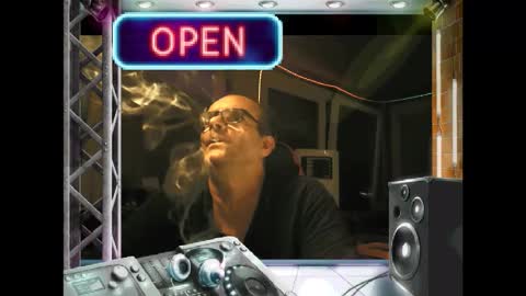Snapshot of r_2d2_ chatting on 11-08-25, 12:22 dj mike online show from 11-08-25, 12:22