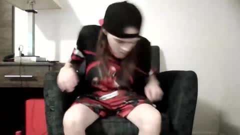 Snapshot of r_monkey583 chatting on 10-23-25, 02:38 r_monkey583 online show from 10-23-25, 02:38