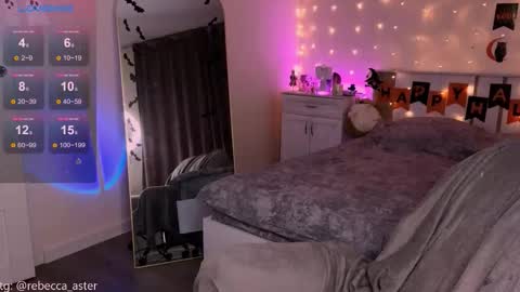 Rebecca  Becc online show from 10-28-25, 04:31