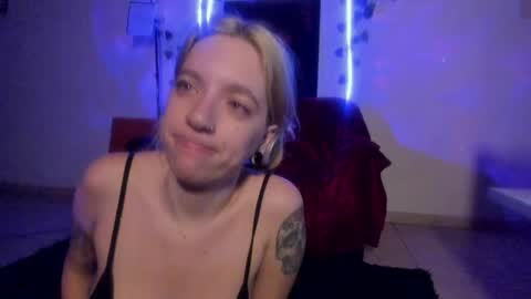 Snapshot of rabit_snake chatting on 03-27-26, 09:53 Rabbit Snake online show from 03-27-26, 09:53