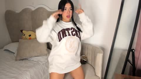 natalia  -  online show from 12-24-24, 04:44