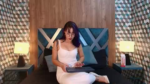 Snapshot of rache_roth chatting on 03-26-26, 09:09 Rachel online show from 03-26-26, 09:09