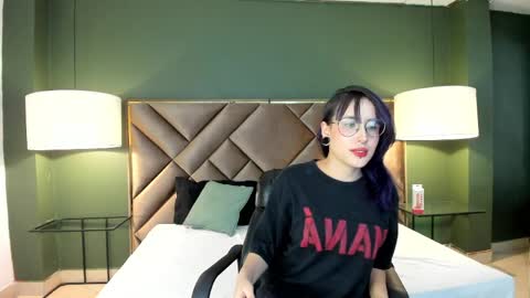 Snapshot of rache_roth chatting on 03-30-26, 09:27 Rachel online show from 03-30-26, 09:27