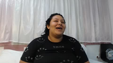 Snapshot of racheel_moore chatting on 09-10-25, 10:48 rachel online show from 09-10-25, 10:48