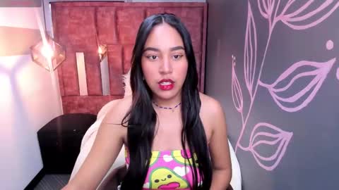 Snapshot of rachel__jonees chatting on 10-22-25, 12:05 Rachel Jonees online show from 10-22-25, 12:05