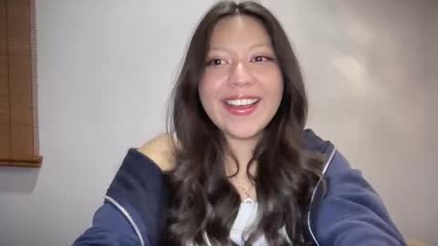 Snapshot of rachel_james__ chatting on 10-30-25, 05:42 rachel james   online show from 10-30-25, 05:42