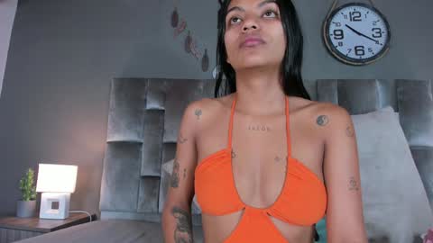 Snapshot of rachel_martinez chatting on 01-10-25, 11:22 RACHEL online show from 01-10-25, 11:22