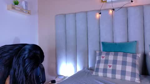 Snapshot of rachel_martinez chatting on 10-07-25, 11:29 RACHEL online show from 10-07-25, 11:29