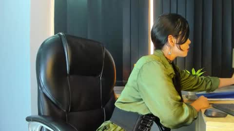 Rachel online show from 10-20-25, 12:05