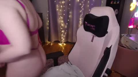 Rachel Brooks online show from 12-15-24, 07:21
