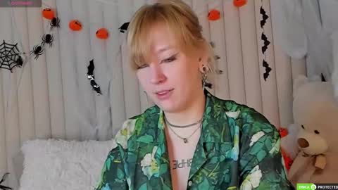 Snapshot of rachelcart chatting on 10-29-25, 03:09 RachelCart online show from 10-29-25, 03:09