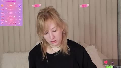 Snapshot of rachelcart chatting on 11-05-25, 03:17 RachelCart online show from 11-05-25, 03:17