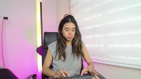 Rachell online show from 03-01-25, 01:29