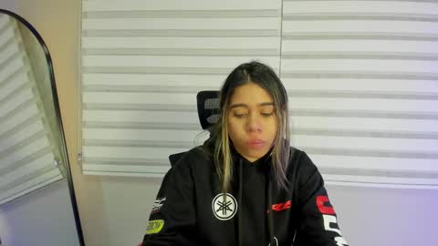 Rachell online show from 11-15-25, 04:21