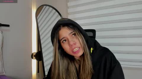 Rachell online show from 12-18-25, 04:18