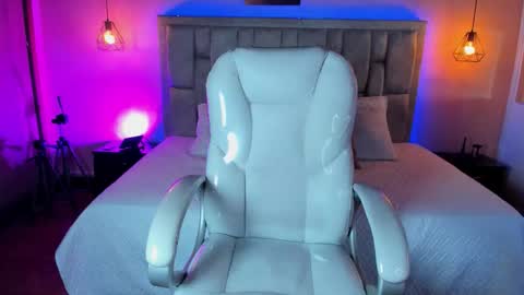 Rachel online show from 09-10-25, 01:11