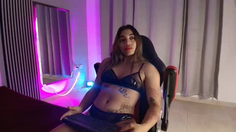 Snapshot of rachell_owen chatting on 09-17-25, 04:58 rachell_owen online show from 09-17-25, 04:58