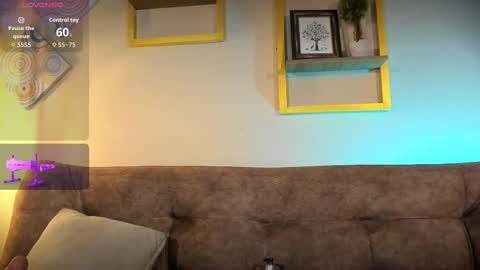 RACHEL online show from 09-14-25, 04:17