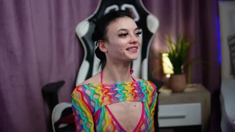  Rachel  online show from 01-18-25, 01:41