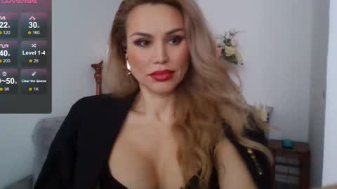 Snapshot of radmila_star chatting on 01-17-25, 11:17 Radmila Star online show from 01-17-25, 11:17