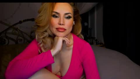 Snapshot of radmila_star chatting on 04-07-26, 05:13 Radmila Star online show from 04-07-26, 05:13