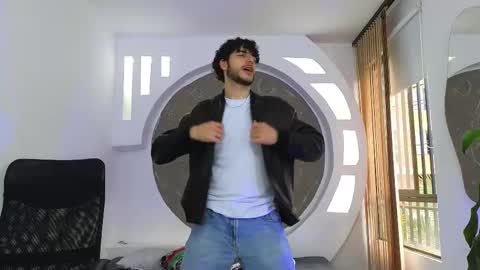 R A F A E L online show from 09-18-25, 09:17