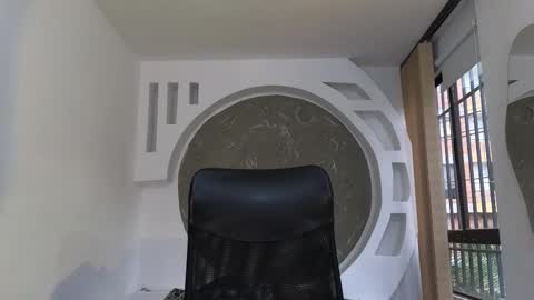 R A F A E L online show from 11-04-25, 09:03