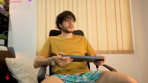 R A F A E L online show from 12-17-25, 10:05