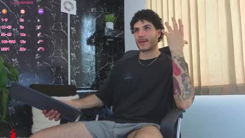 R A F A E L online show from 04-29-26, 08:59