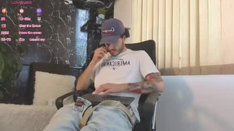 R A F A E L online show from 05-06-26, 08:36