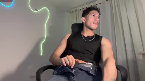 Snapshot of rafael_stone1 chatting on 03-10-26, 12:48 NEW IG online show from 03-10-26, 12:48