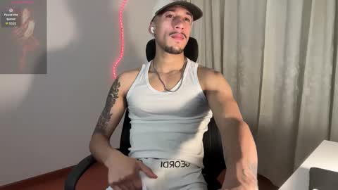 Snapshot of rafael_stone1 chatting on 03-25-26, 01:33 NEW IG online show from 03-25-26, 01:33