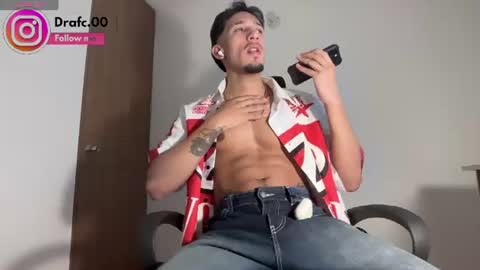 Snapshot of rafael_stone1 chatting on 06-28-26, 02:28 NEW IG online show from 06-28-26, 02:28