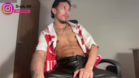 Snapshot of rafael_stone1 chatting on 08-07-26, 02:35 NEW IG online show from 08-07-26, 02:35